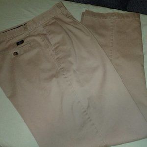 Men's Dockers Khaki Pants Size 34x32